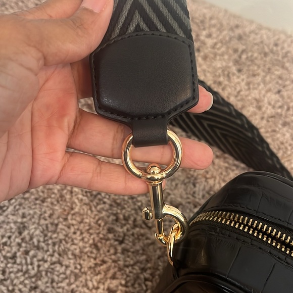 Marc Jacobs Flash Croc Print Crossbody - Black with Gold Hardware - Picture 14 of 16